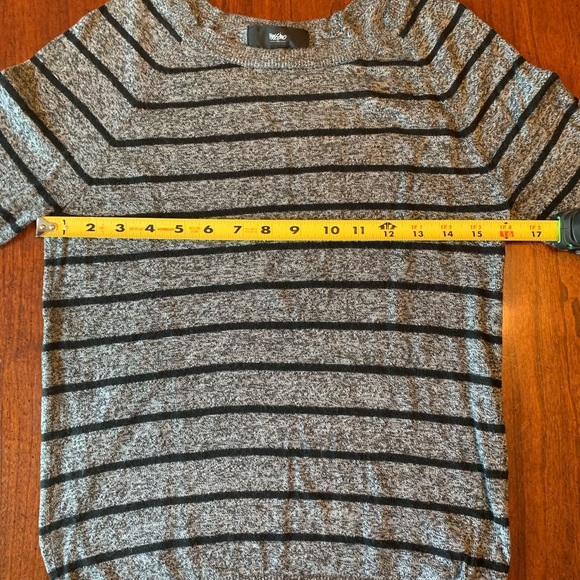 Women’s Mossimo sweater - Picture 5 of 7